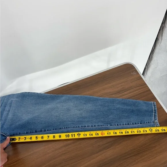 Celebrity Pink "The DG" High-Rise Style Jeans - Picture 6 of 7